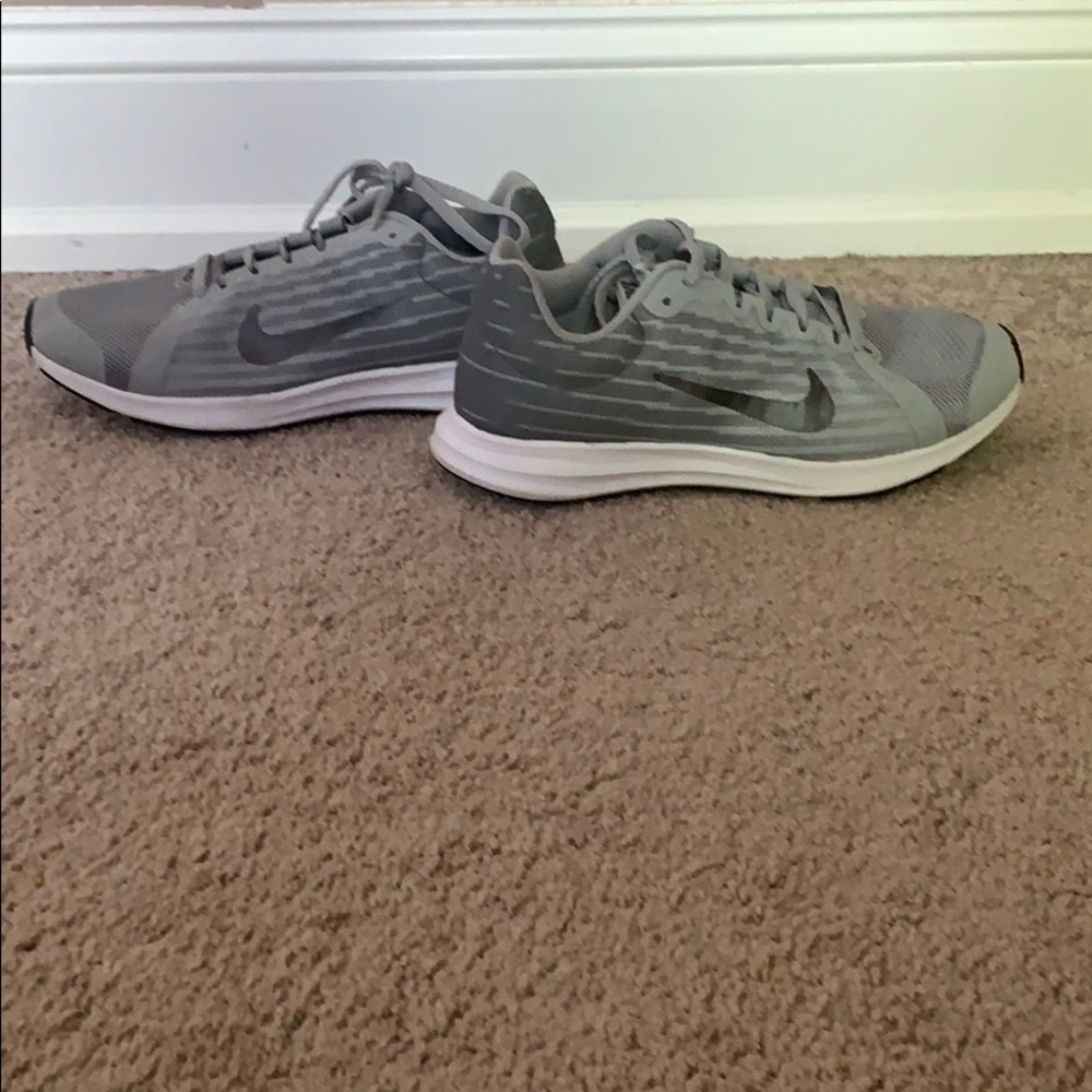 Nike tennis shoes